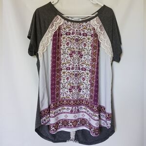 Maurices Womens Tunic Top Size 1   16-18 Color Gray cream